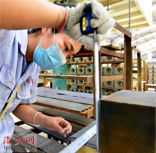 洛陽耐菲爾 以科技創(chuàng)新鑄就卓越品牌，引領(lǐng)耐火材料走向世界